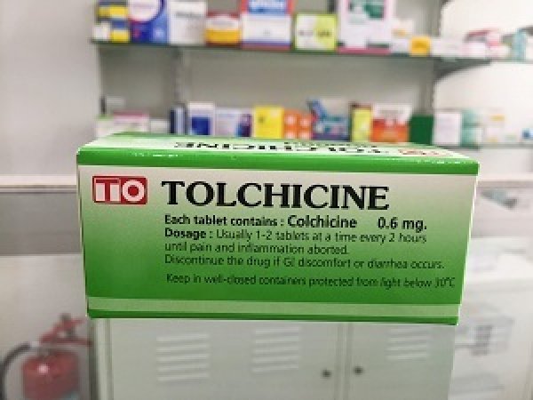 画像1: コルヒチン 0.6mg（TOLCHICINE）100錠×1箱 (1)