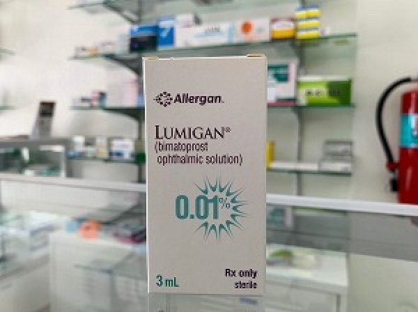 画像1: 【まつ毛育毛剤】ルミガン（LUMIGAN）0.01% 3ml×1ボトル (1)