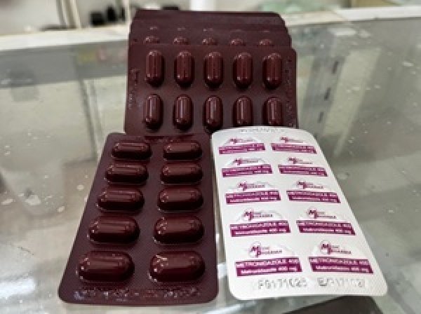 画像1: 【フラジール・ジェネリック】メトロニダゾール  (Metronidazole) 400mg 10錠×10シート（箱なし） (1)