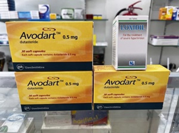 画像1: NEW！アボタード 0.5mg（Avodart 0.5mg）3箱とロキシジル（LOXIDIL）1ボトルのお買い得セット (1)